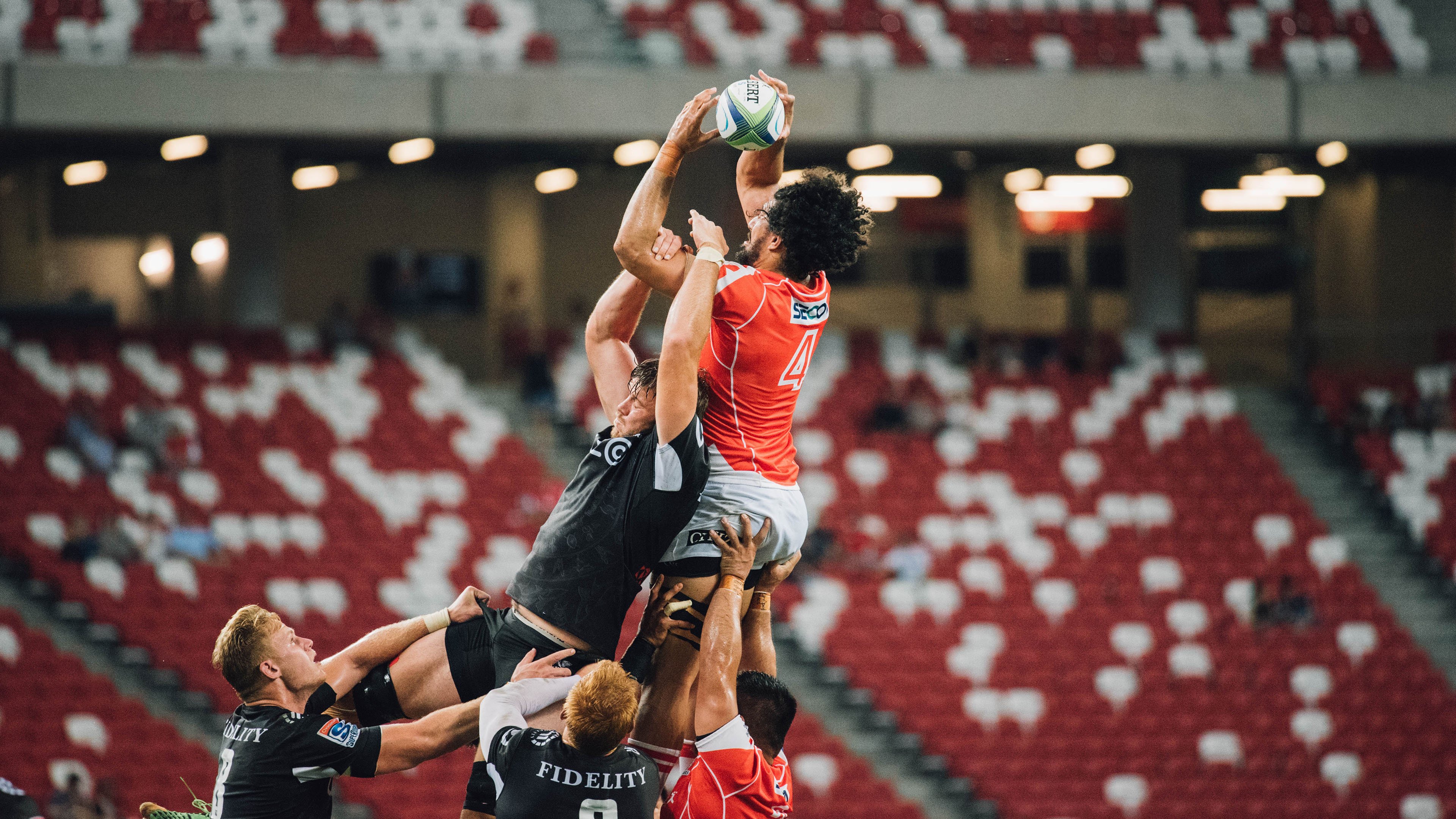 洛杉矶FC球迷组织举办庆祝活动，支持球队，洛杉矶fc今天比赛